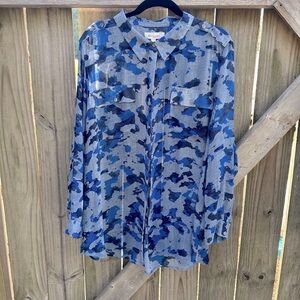 Two by Vince Camuto Blue Camo Blouse